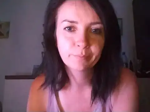 Snapshot of JenniferAlone chatting on June 26, 2026, 9:08 pm JenniferAlone online show from June 26, 2026, 9:08 pm