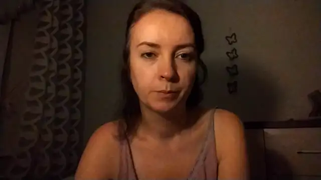 Snapshot of JenniferAlone chatting on July 18, 2026, 8:12 pm JenniferAlone online show from July 18, 2026, 8:12 pm