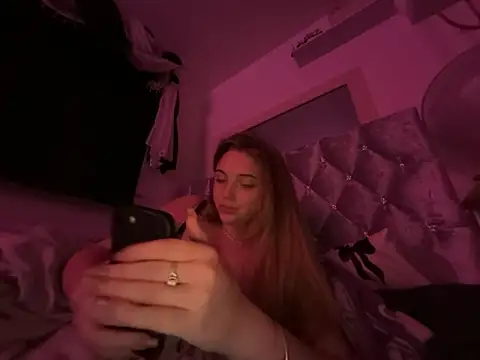 Violetsinxx online show from June 13, 2026, 3:15 am