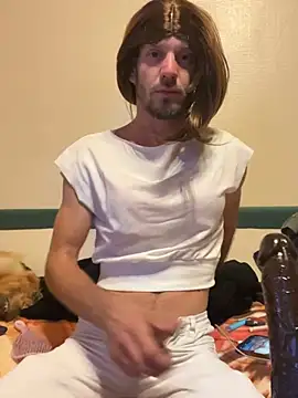 steph-travesti online show from June 19, 2026, 2:27 am