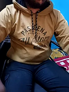 Snapshot of Lawrencedlkk007 chatting on November 30, 2025, 8:40 am Lawrencedlkk007 online show from November 30, 2025, 8:40 am