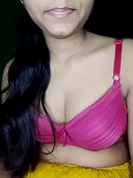 Snapshot of Ishaniya chatting on July 13, 2026, 9:17 pm Ishaniya online show from July 13, 2026, 9:17 pm