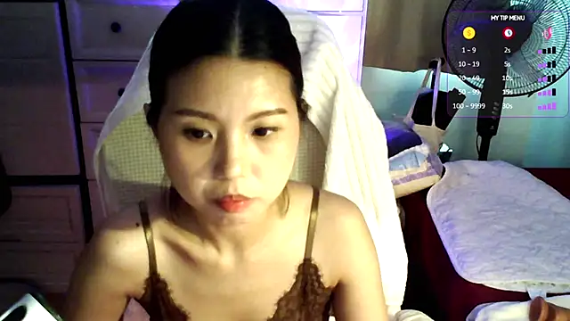 urgrl portia online show from July 22, 2026, 10:18 am