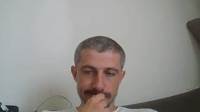 Snapshot of SerhioMarco chatting on June 16, 2026, 3:36 pm SerhioMarco online show from June 16, 2026, 3:36 pm