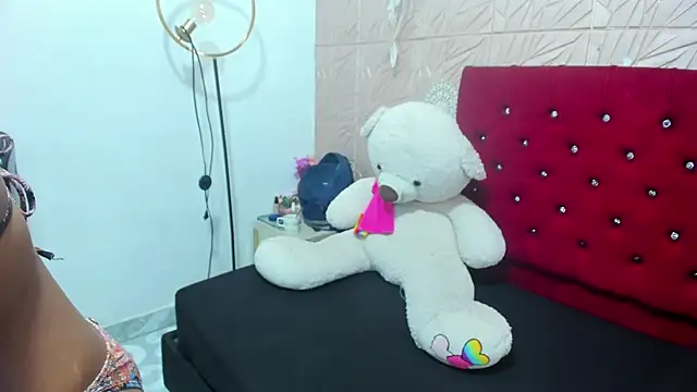Daniela Spencerr online show from July 18, 2026, 11:03 am