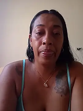 candelahot10 online show from June 20, 2026, 2:53 pm