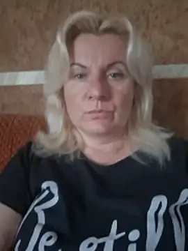 VikaRaine555 online show from June 11, 2026, 10:24 am