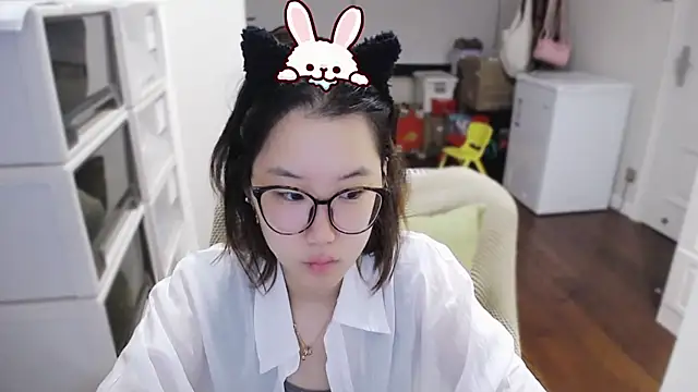 xiaoxiong-99 online show from June 12, 2026, 8:30 pm