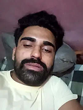 cuteboyaadi online show from August 3, 2026, 6:44 pm