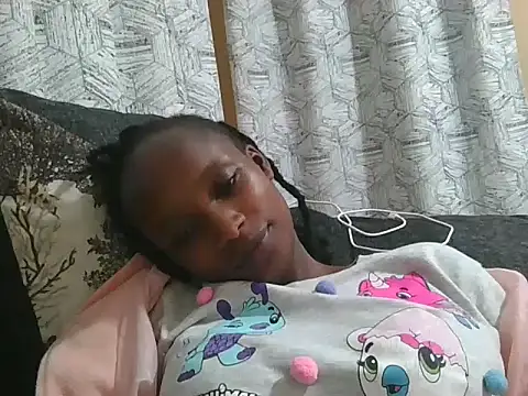 Snapshot of sofia-lit chatting on June 10, 2026, 6:40 pm sofia-lit online show from June 10, 2026, 6:40 pm