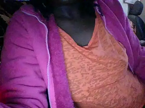 lucyswee online show from July 19, 2026, 5:00 am