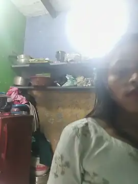 Cute Merry   online show from June 20, 2026, 5:43 am