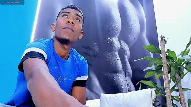 Axel hunter15 online show from June 18, 2026, 9:52 pm