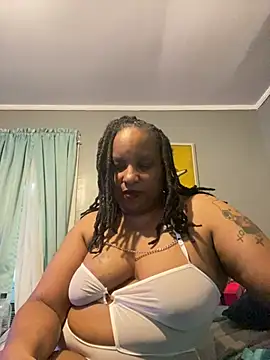 Snapshot of Black_Pearl70 chatting on July 7, 2026, 9:08 pm Black Pearl70 online show from July 7, 2026, 9:08 pm
