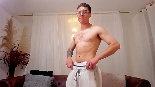 GLexiis  online show from June 13, 2026, 12:03 pm