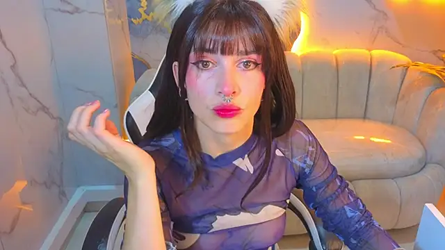 Lily Tx online show from June 19, 2026, 7:50 pm