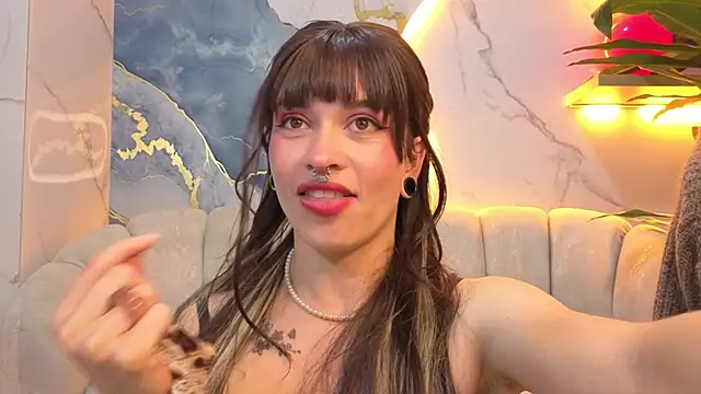 Lily Tx online show from July 6, 2026, 3:03 pm