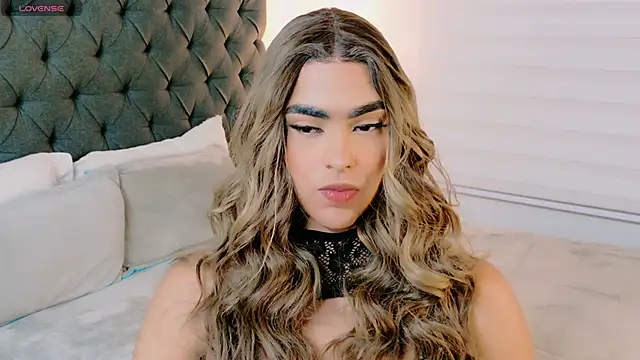 Snapshot of Scarlethvhonparker chatting on September 27, 2025, 2:05 am Scarlethvhonparker online show from September 27, 2025, 2:05 am