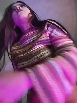 SOFISQUIIRT online show from June 11, 2026, 10:52 pm