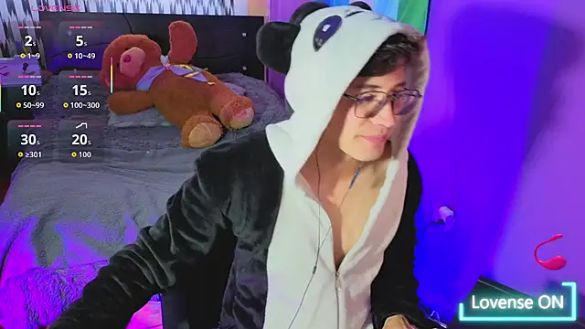 Angelito Twink online show from July 6, 2026, 1:52 pm
