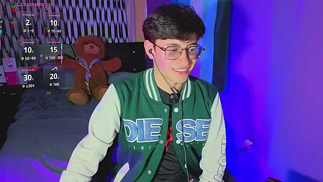 Angelito Twink online show from July 7, 2026, 11:42 pm