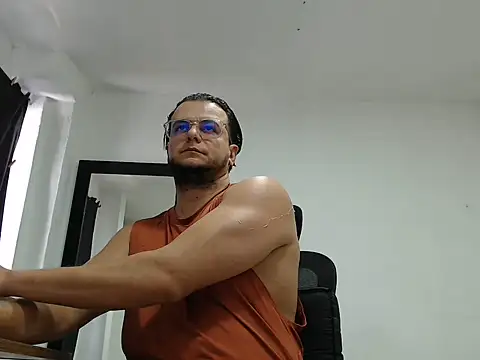 Cloudydayxxx online show from June 24, 2026, 2:27 pm