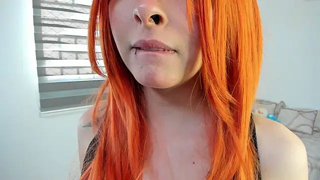 Snapshot of Sophiesoft_ chatting on August 4, 2026, 1:25 pm Sophiesoft online show from August 4, 2026, 1:25 pm