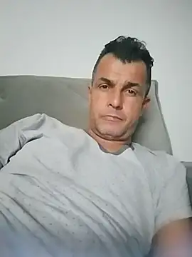 Leandrosafado online show from June 12, 2026, 2:54 am