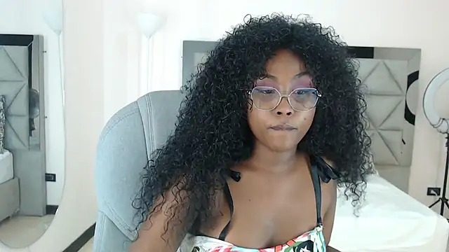 Snapshot of lily_mendoza chatting on July 8, 2026, 7:29 pm lily mendoza online show from July 8, 2026, 7:29 pm