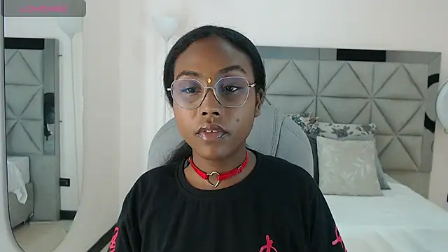 Snapshot of lily_mendoza chatting on July 27, 2026, 7:43 pm lily mendoza online show from July 27, 2026, 7:43 pm