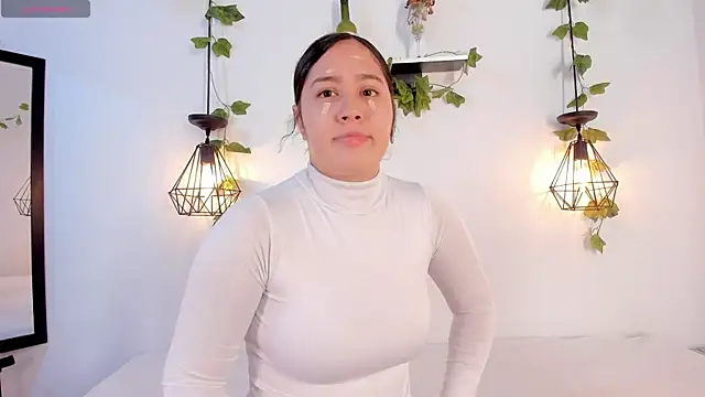 aisha duque  online show from June 26, 2026, 8:46 pm