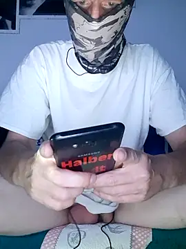 Snapshot of naughtygermanguy85 chatting on August 5, 2026, 11:17 pm naughtygermanguy85 online show from August 5, 2026, 11:17 pm