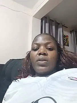 Snapshot of Black_prettty chatting on July 14, 2026, 5:18 pm Black prettty online show from July 14, 2026, 5:18 pm