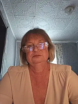 MilashkaCutie50 online show from June 18, 2026, 4:02 am