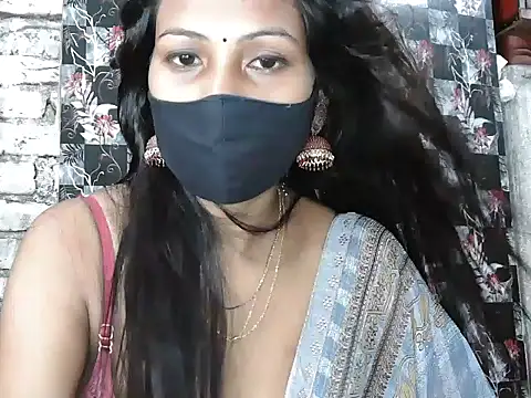 NottyMomo online show from July 18, 2026, 5:44 am
