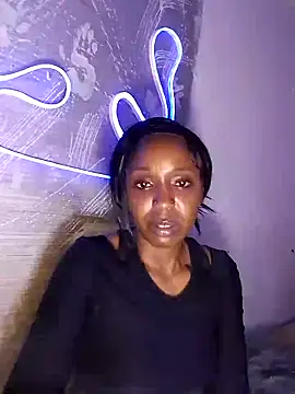 Pretty-Caramel1 online show from June 19, 2026, 10:24 pm