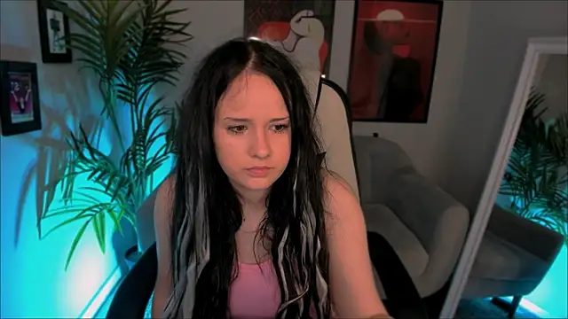 AmeliaRiviera online show from June 30, 2026, 5:41 am