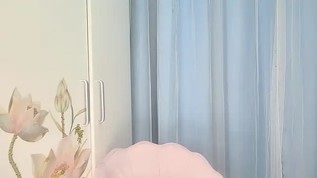 Yesqiko online show from June 27, 2026, 4:23 pm