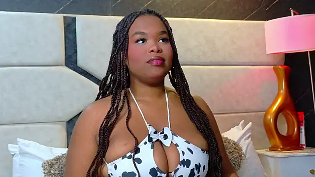 EbonyHenner online show from June 22, 2026, 12:02 pm