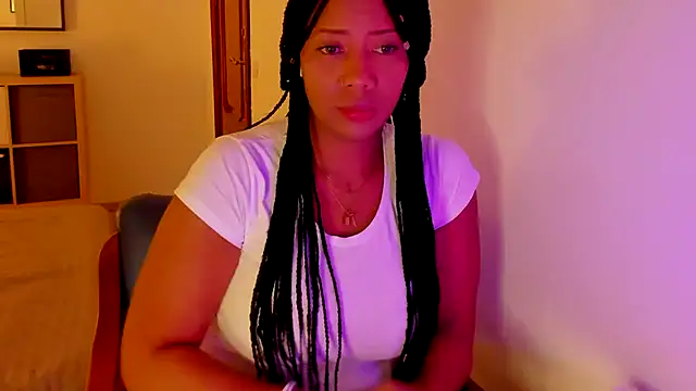 NicolePasqualott online show from September 30, 2025, 7:30 pm