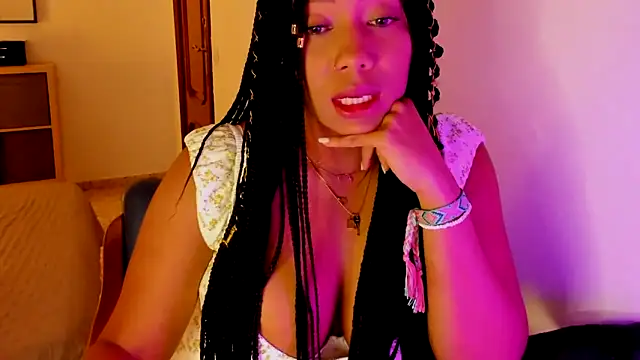 NicolePasqualott online show from October 7, 2025, 7:22 pm