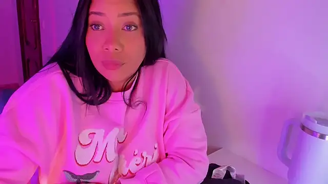 NicolePasqualott online show from February 10, 2026, 9:30 pm