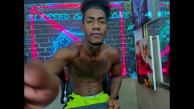 yulian23  online show from June 22, 2026, 3:20 pm