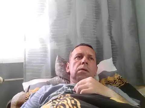 RafalekRozmarynowski81 online show from June 22, 2026, 5:54 pm