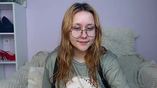 Snapshot of Judith_hypnosiss chatting on June 23, 2026, 12:03 pm Judith hypnosiss online show from June 23, 2026, 12:03 pm