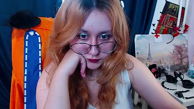 Snapshot of Judith_hypnosiss chatting on July 4, 2026, 5:13 am Judith hypnosiss online show from July 4, 2026, 5:13 am