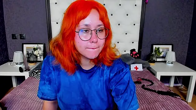 Snapshot of Judith_hypnosiss chatting on July 29, 2026, 11:30 am Judith hypnosiss online show from July 29, 2026, 11:30 am