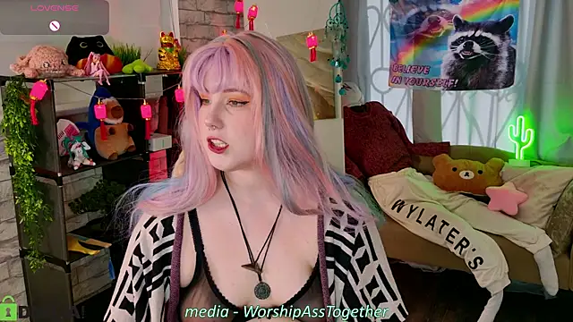 Candy-yeah online show from July 10, 2026, 1:10 am