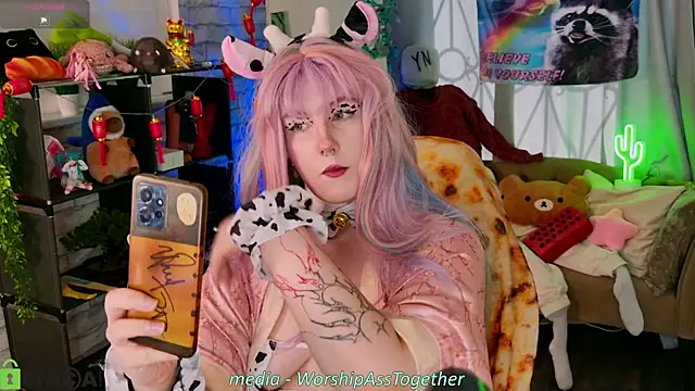 Candy-yeah online show from July 12, 2026, 1:07 am