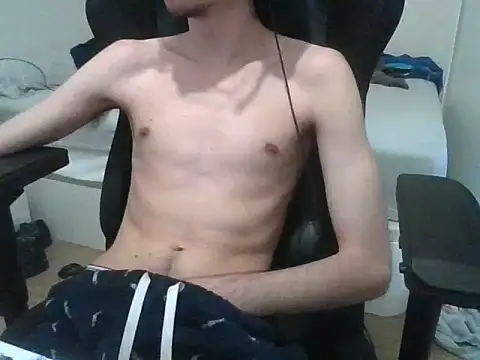 Snapshot of gabrielNovin17cm chatting on June 15, 2026, 6:21 pm gabrielNovin17cm online show from June 15, 2026, 6:21 pm